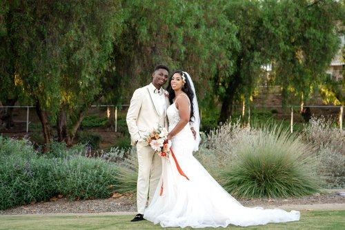 mobile - carousel-hero-element image-0