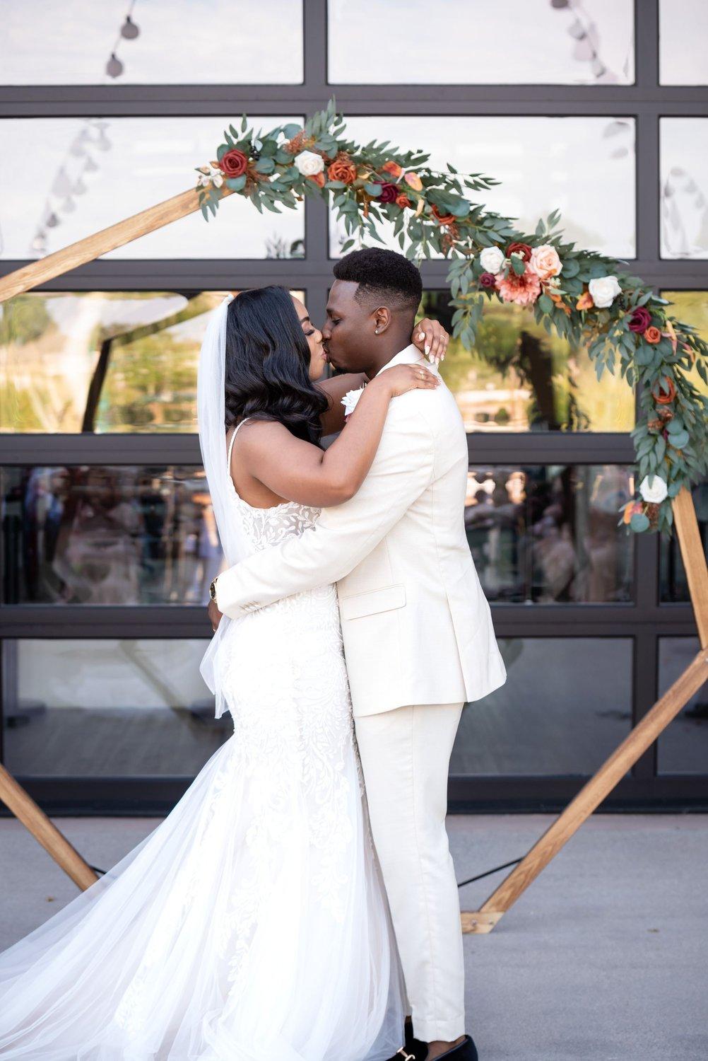 carousel-hero-element image-2