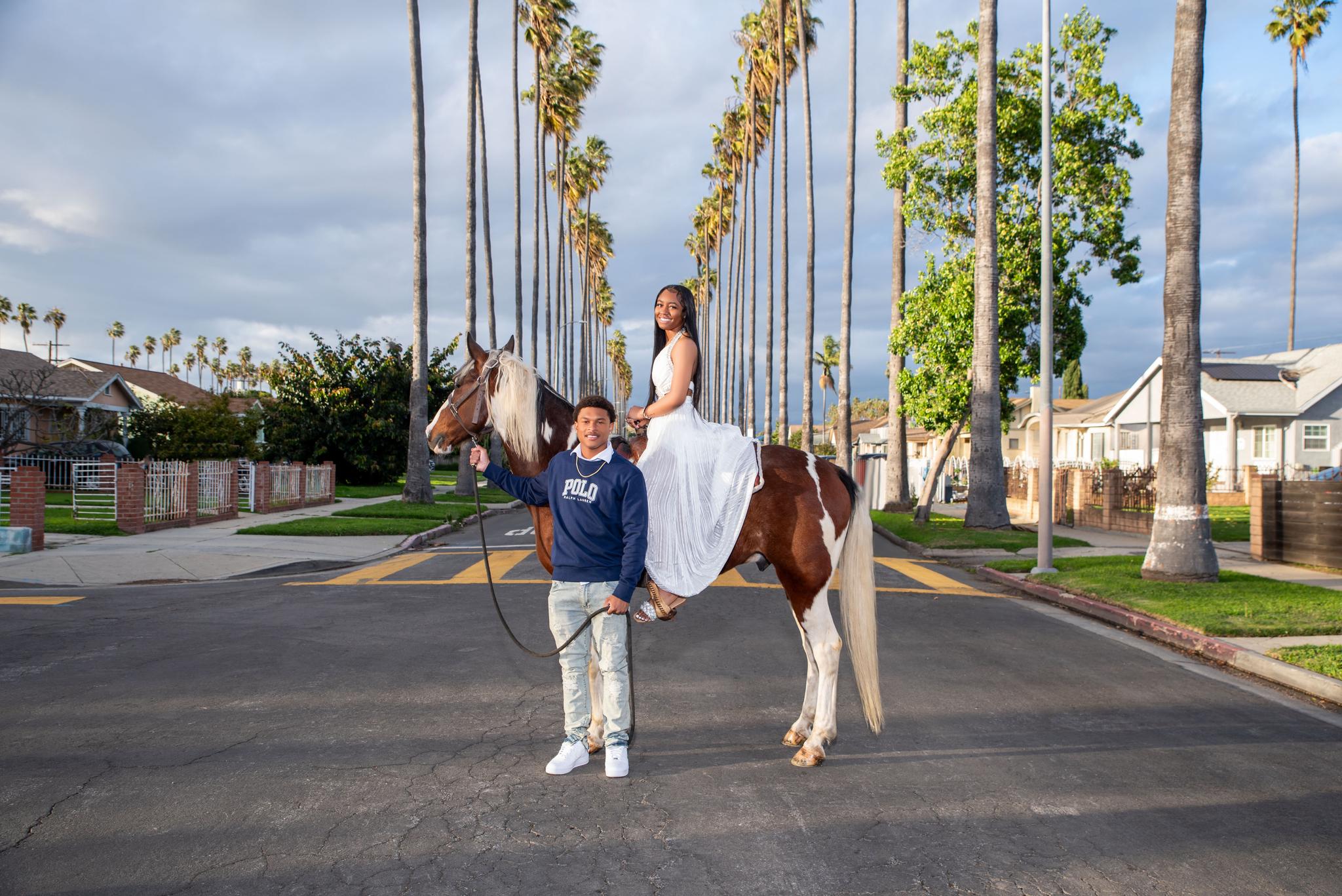 How to Feel Comfortable Posing with Your Photographer