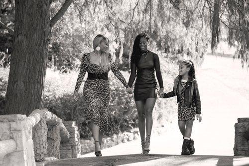 mobile - carousel-hero-element image-3