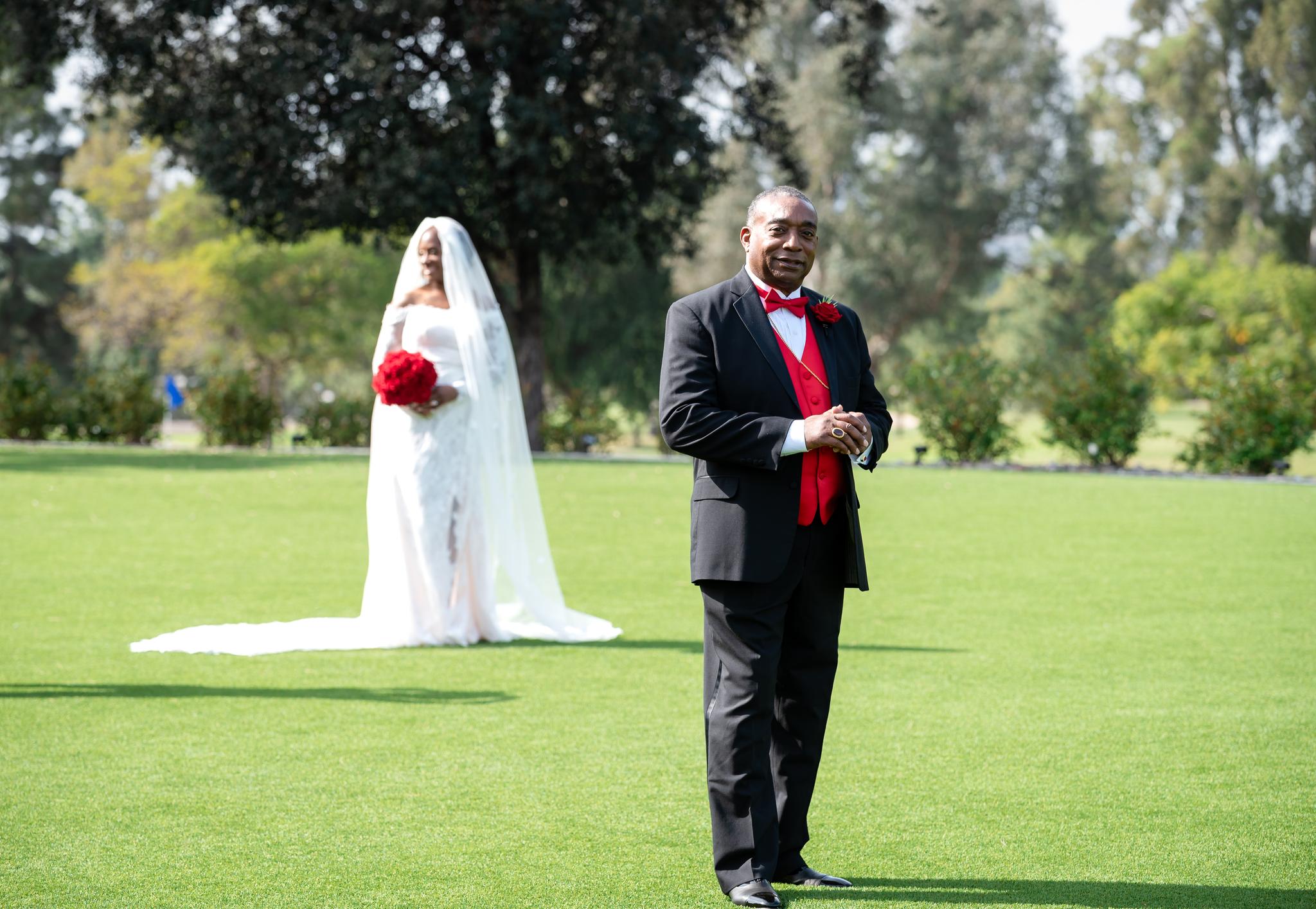 Choosing Your Perfect Wedding Photographer: A Comprehensive Guide