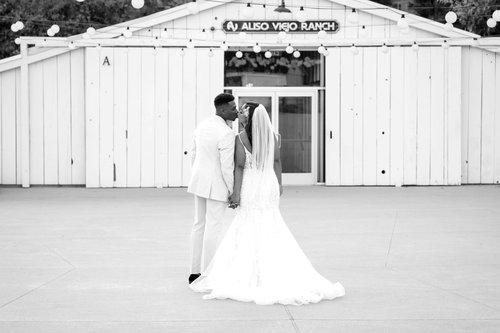 carousel-hero-element image-1