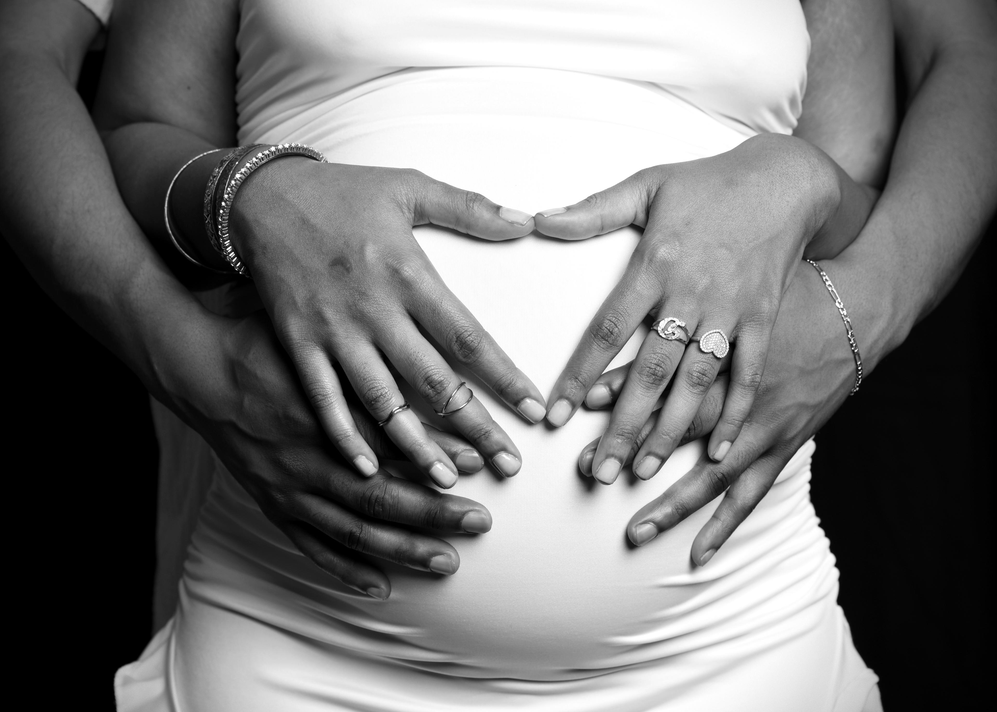 When is the Best Time for Your Maternity Session?