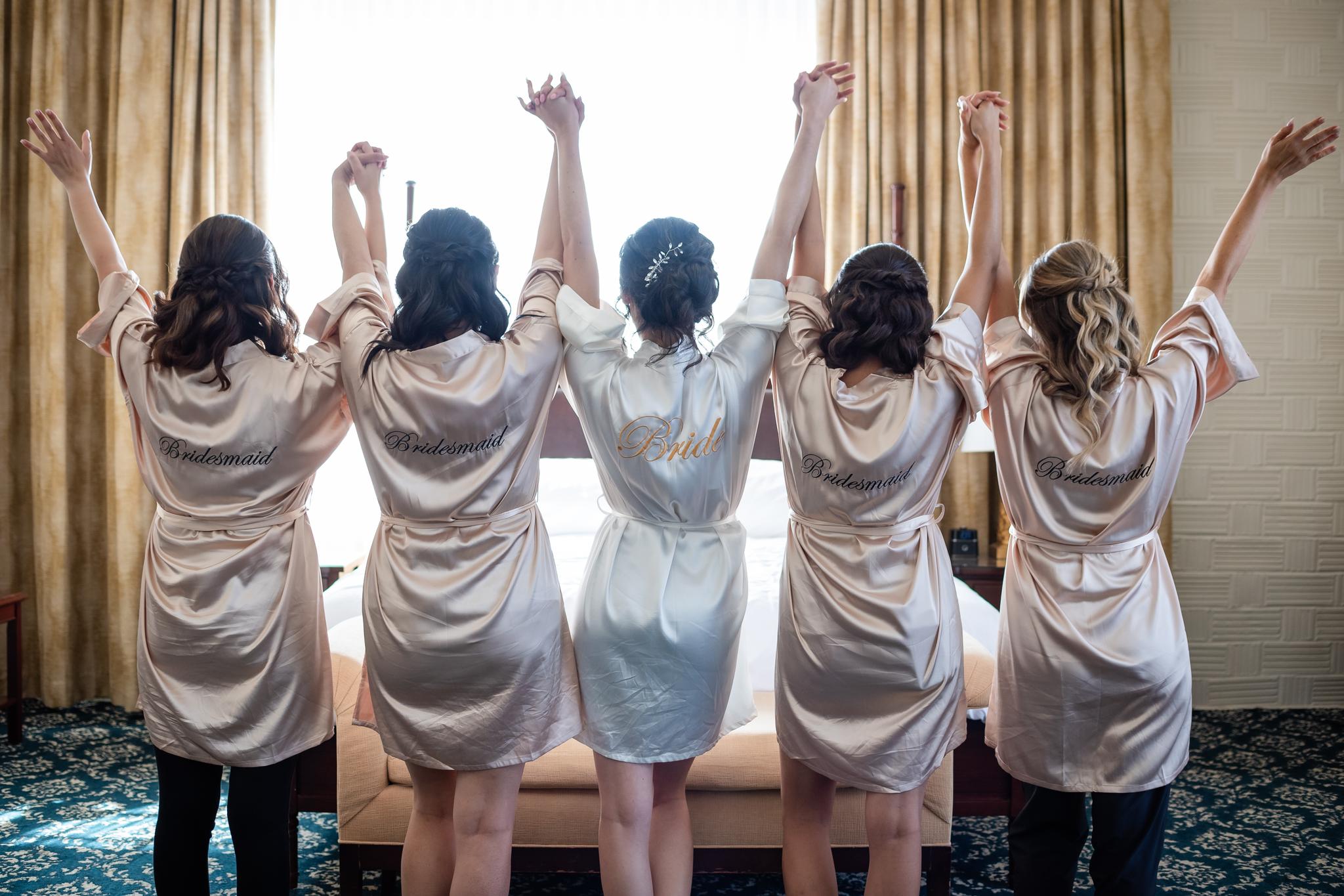 A Full Wedding Day Timeline with Photography Tips