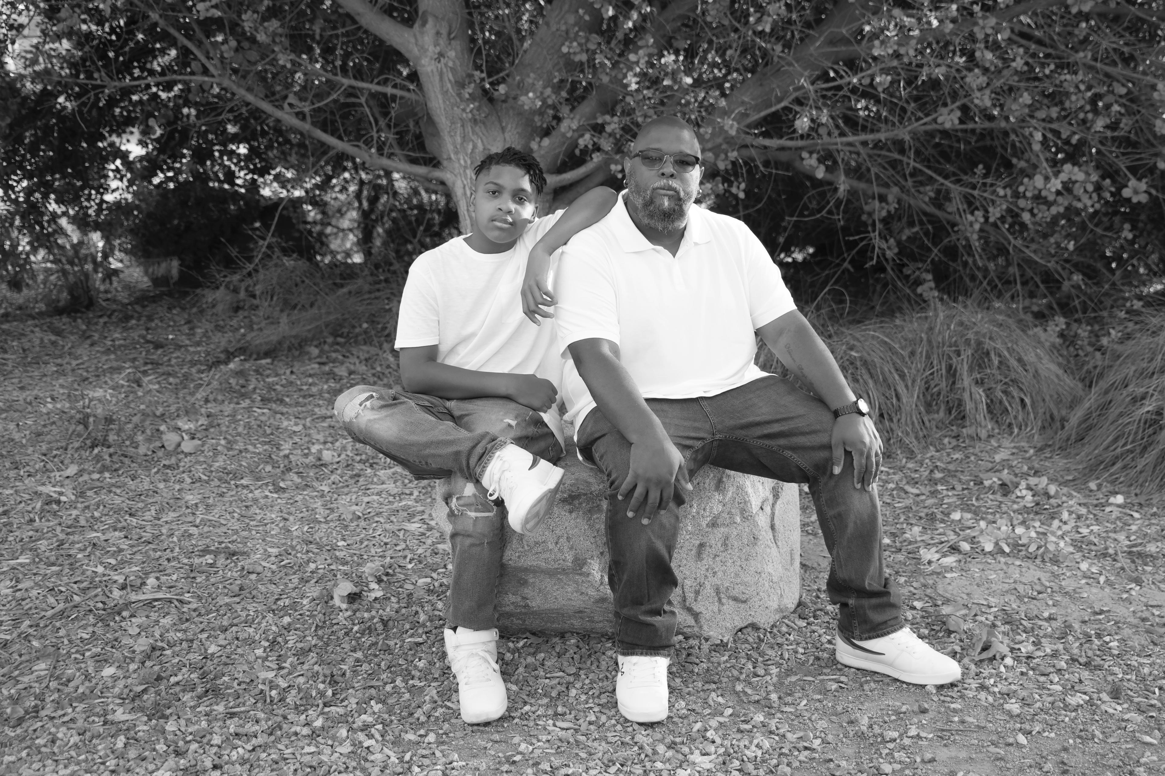 Studio vs Outdoor Portraits: Which is Right for You?