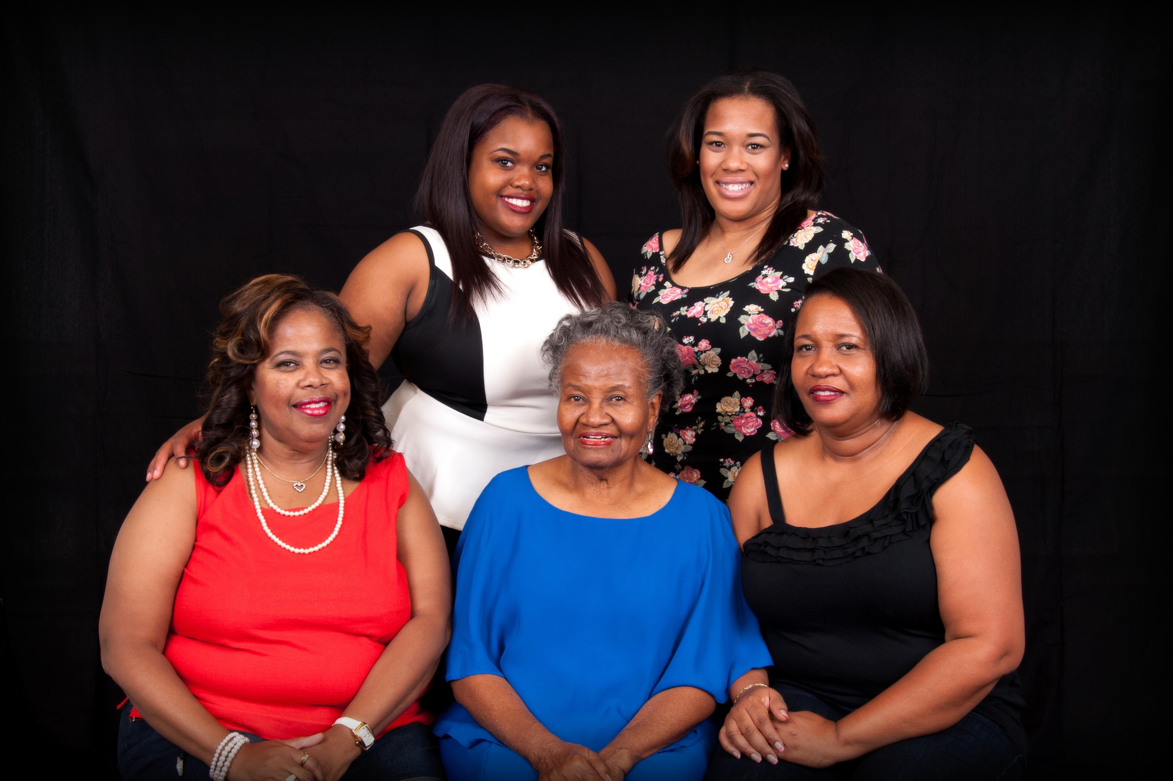 Should You Have Your Family Session in Your Home?