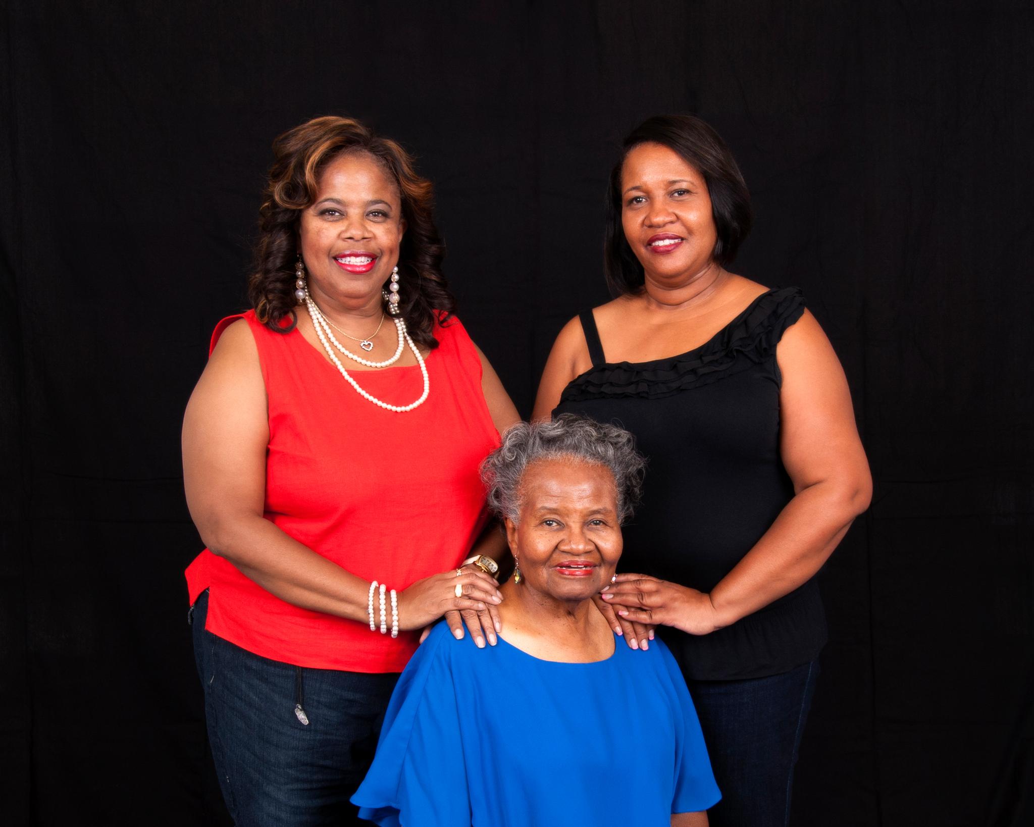 Should You Have Your Family Session in Your Home?